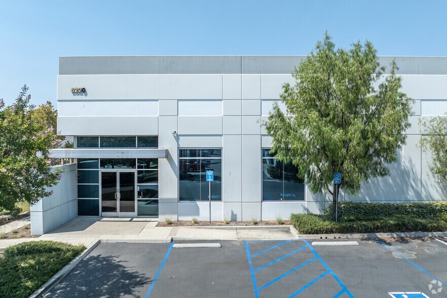 6220 Rivercrest Dr, Riverside, CA for lease - Building Photo - Image 3 of 4