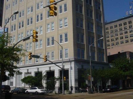 201 W Capitol St, Jackson, MS à louer - Photo du bâtiment - Image 1 de 7