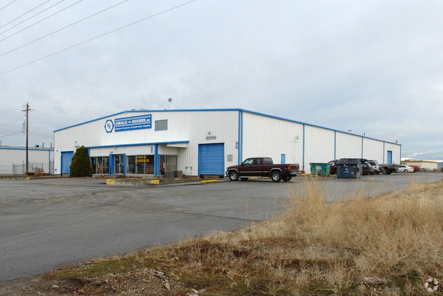 1000 W Amity Rd, Boise, ID à vendre - Photo du bâtiment - Image 2 de 17
