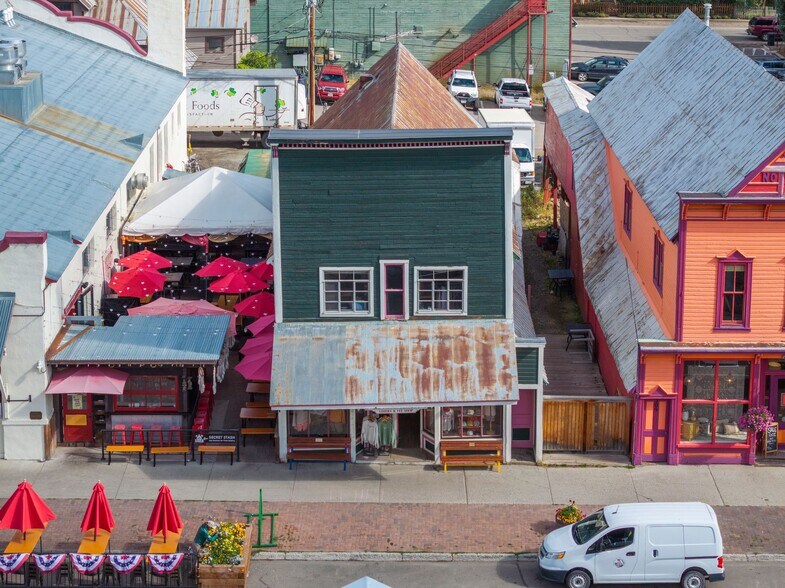 307 Elk Ave, Crested Butte, CO à vendre - Photo du bâtiment - Image 2 de 36