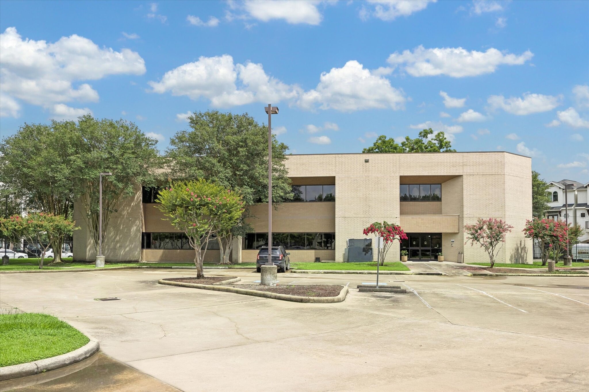 4625 Lillian St, Houston, TX for sale Building Photo- Image 1 of 16