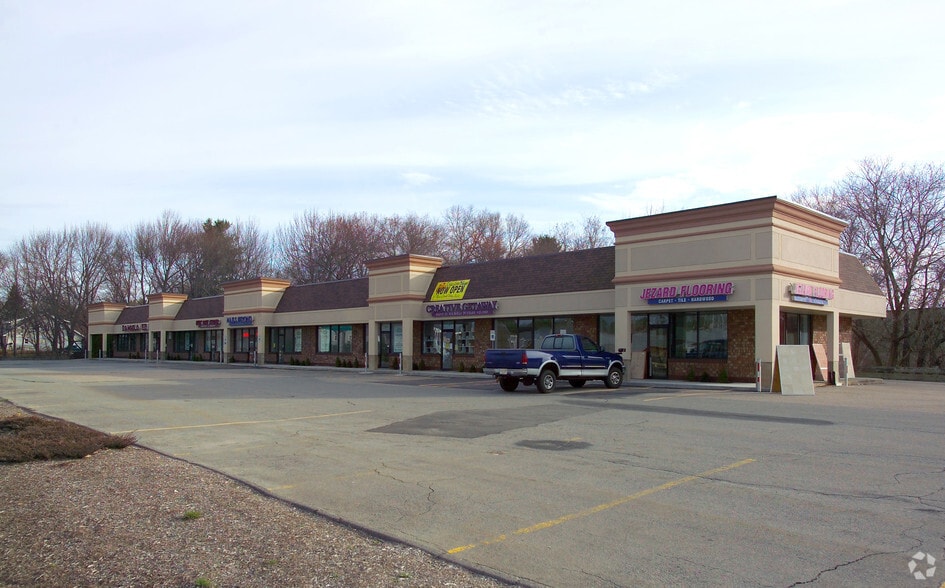 646 Washington St, Easton, MA for lease - Building Photo - Image 3 of 7