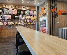 800-820 S Alvarado St, Los Angeles, CA for lease Interior Photo- Image 2 of 4