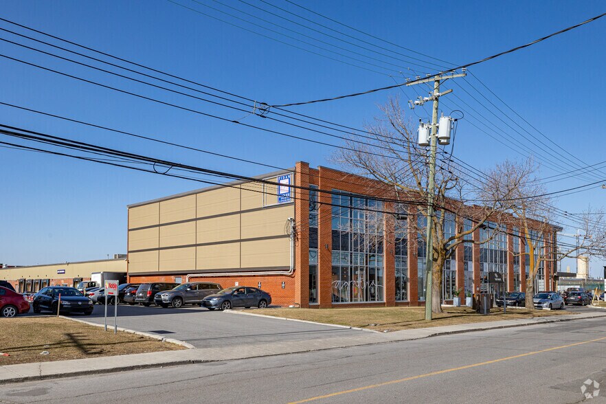 8270-8310 Ch Devonshire, Mt Royal, QC à louer - Photo du bâtiment - Image 2 de 19