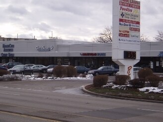 9600-9652 S Pulaski Rd, Oak Lawn, IL à louer - Photo du bâtiment - Image 2 de 16