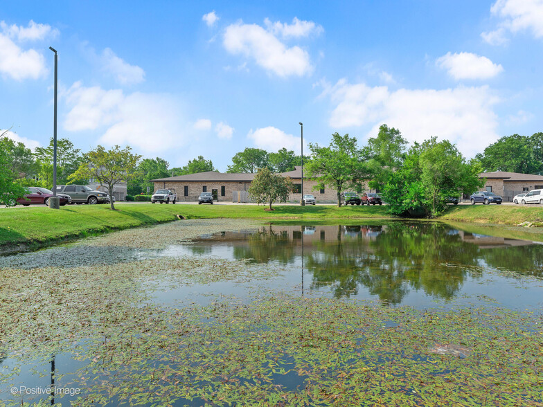 848 W Bartlett Rd, Bartlett, IL à vendre - Photo du b timent - Image 3 de 31