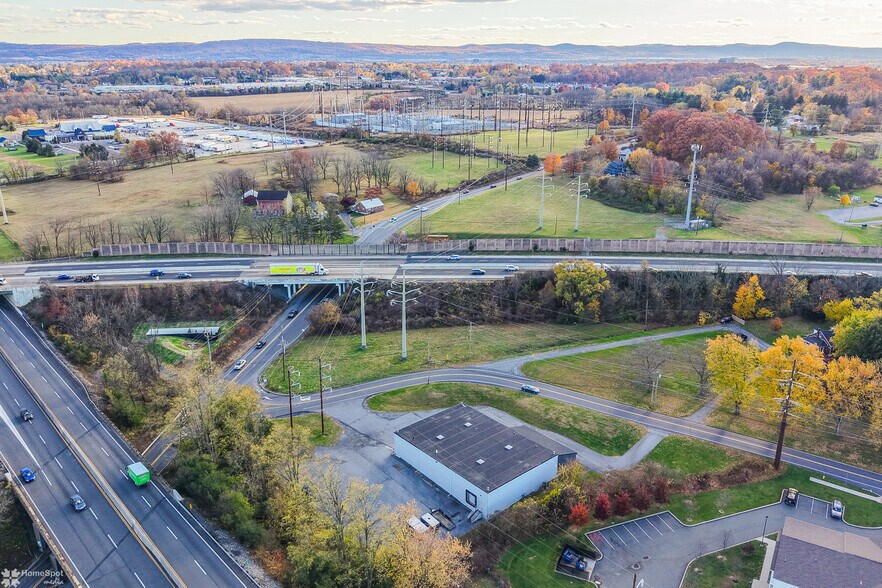 25 Werley Rd, Allentown, PA à vendre - Photo du bâtiment - Image 3 de 35