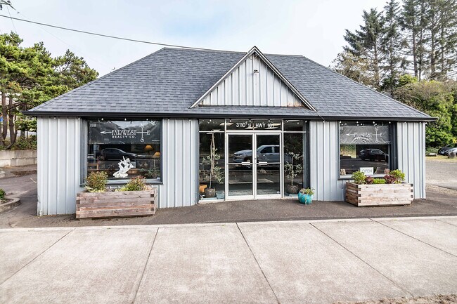 More details for 3110 SE Highway 101, Lincoln City, OR - Retail for Sale