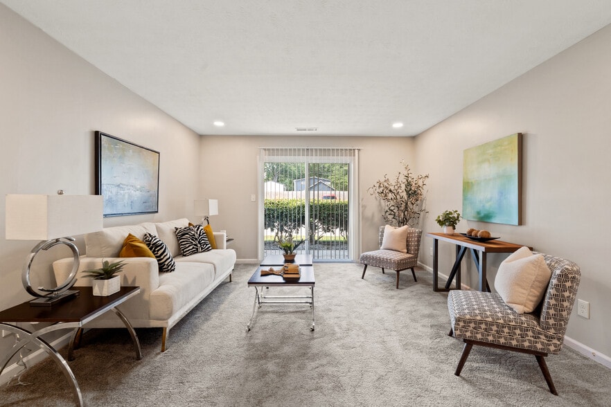 1701 Hawthorne Ave, College Park, GA for sale - Interior Photo - Image 2 of 25