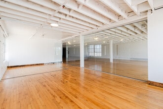 2973 16th St, San Francisco, CA à louer Photo intérieure- Image 2 de 7