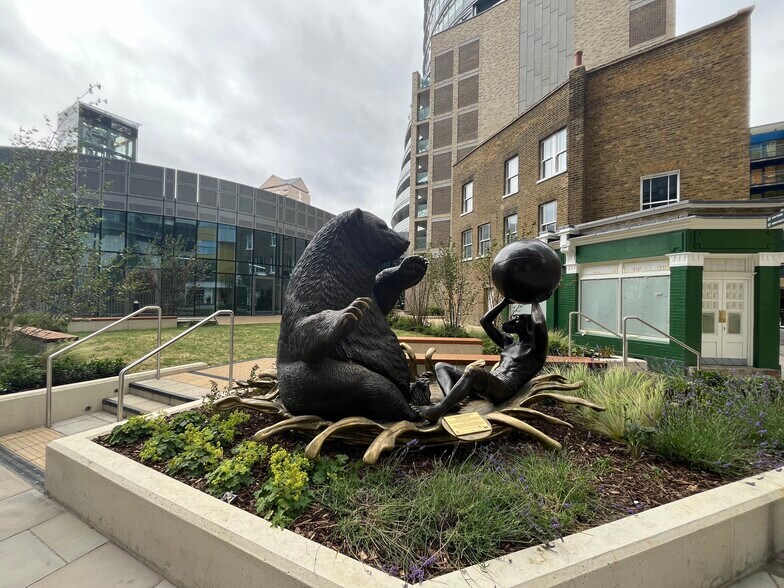 52 Marsh Wall, Londres à louer - Photo du bâtiment - Image 3 de 8