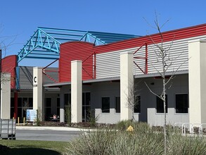 13000 Tech City Cir, Alachua, FL à louer Photo du bâtiment- Image 1 de 6