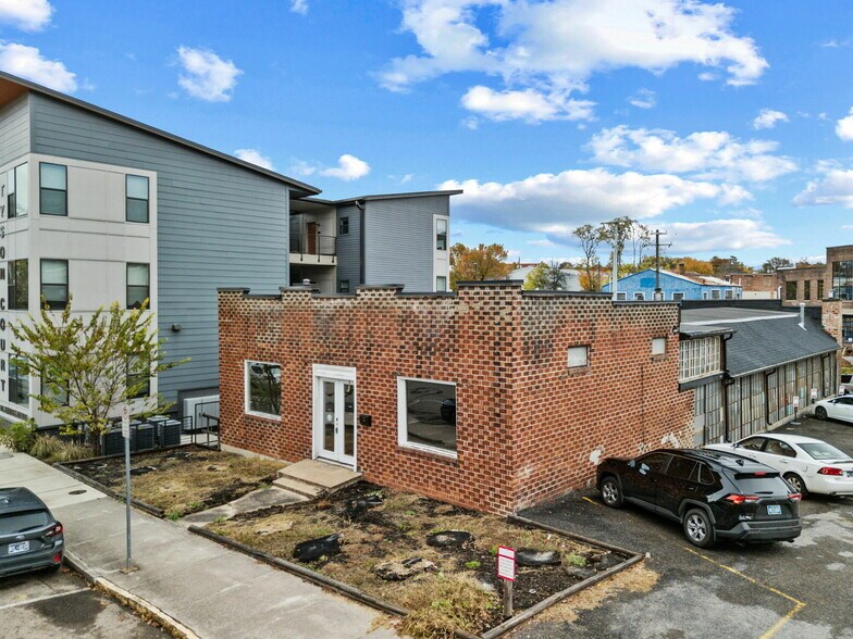 810 Tyson St, Knoxville, TN à louer - Photo du bâtiment - Image 1 de 25