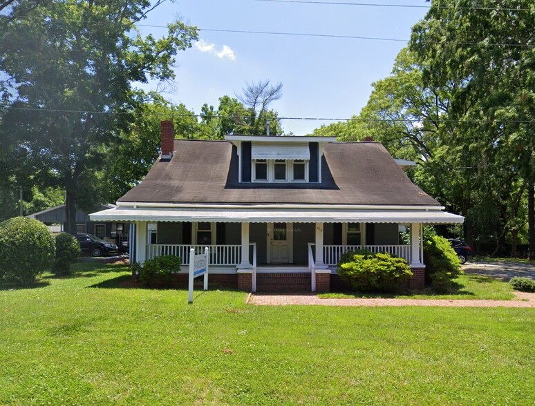 579 West St, Pittsboro, NC à louer - Photo du bâtiment - Image 1 de 28