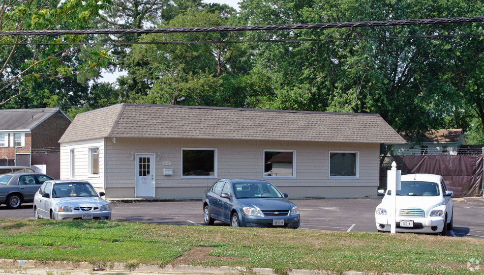 14401 Old Courthouse Way, Newport News, VA for sale - Primary Photo - Image 1 of 1