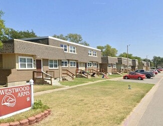 More details for 1026 Shady Lane Ct, Wellington, KS - Multifamily for Sale