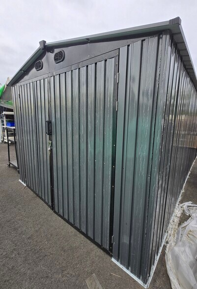 2029 E Mission Ave, Escondido, CA à vendre - Photo du bâtiment - Image 2 de 5