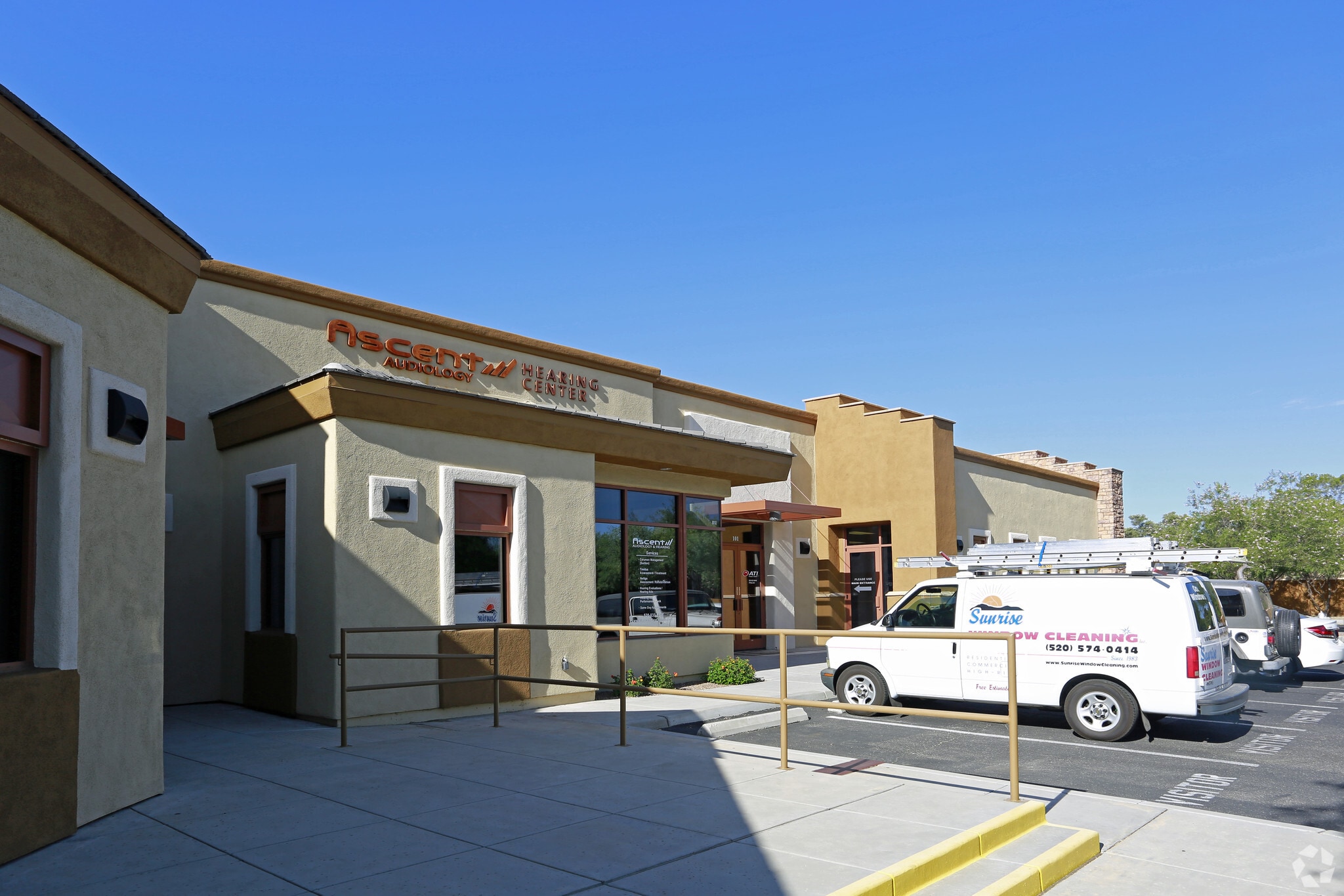 5981 E Grant Rd, Tucson, AZ for lease Building Photo- Image 1 of 2