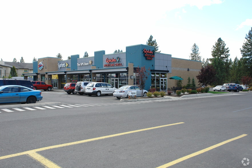 7115 N Division St, Spokane, WA for lease - Building Photo - Image 2 of 3