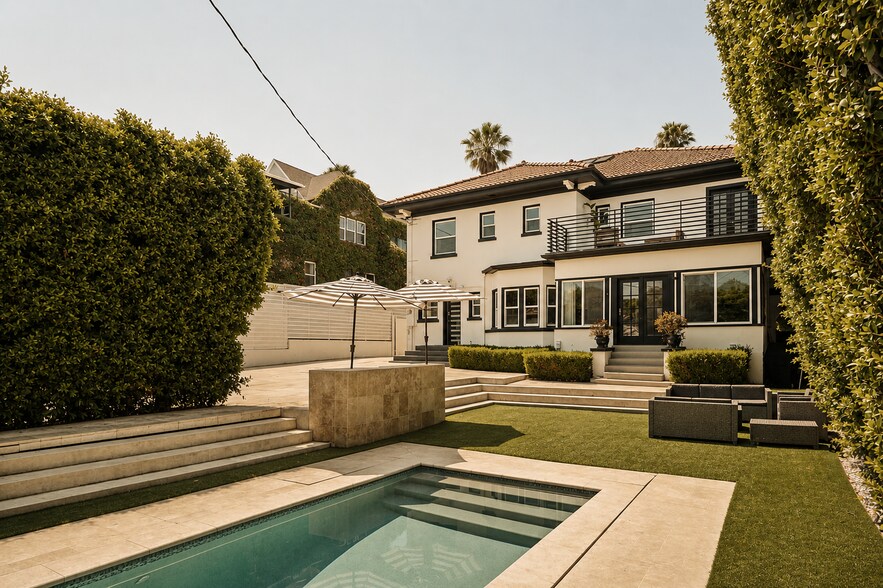 564 N Normandie Ave, Los Angeles, CA à vendre - Photo du bâtiment - Image 3 de 10