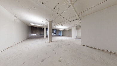 800 Carnarvon St, New Westminster, BC for lease Interior Photo- Image 2 of 8