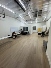 15140-15180 Raymer St, Van Nuys, CA for lease Interior Photo- Image 2 of 6