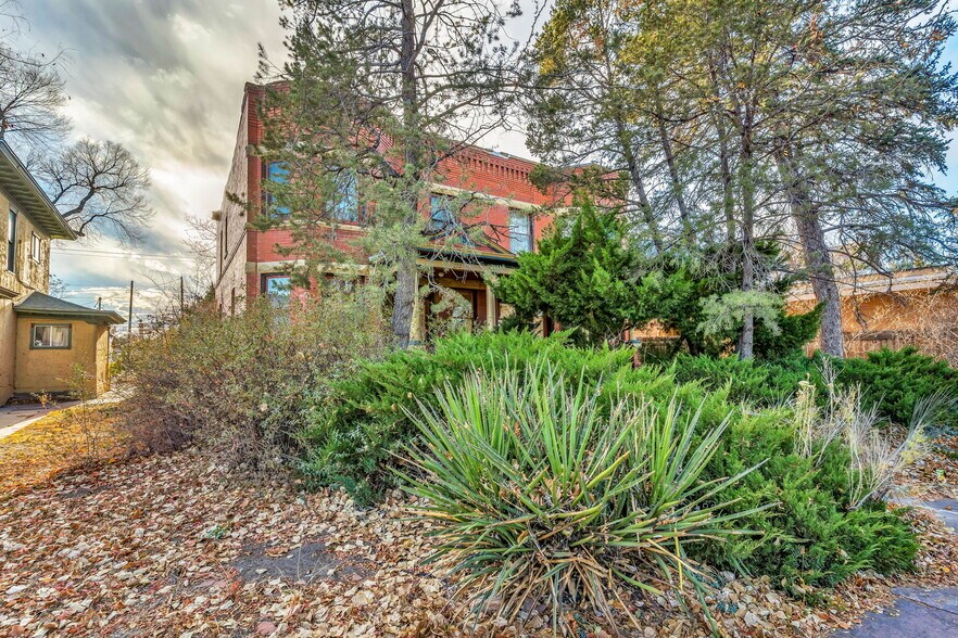 224 W Abriendo Ave, Pueblo, CO à vendre - Photo du bâtiment - Image 3 de 56