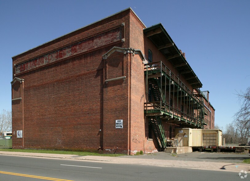 830 Windsor St, Hartford, CT à vendre - Photo du bâtiment - Image 2 de 8