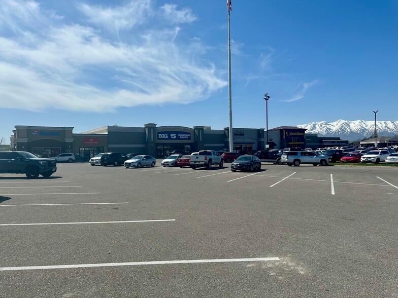 981 S Main St, Logan, UT for lease - Primary Photo - Image 1 of 12