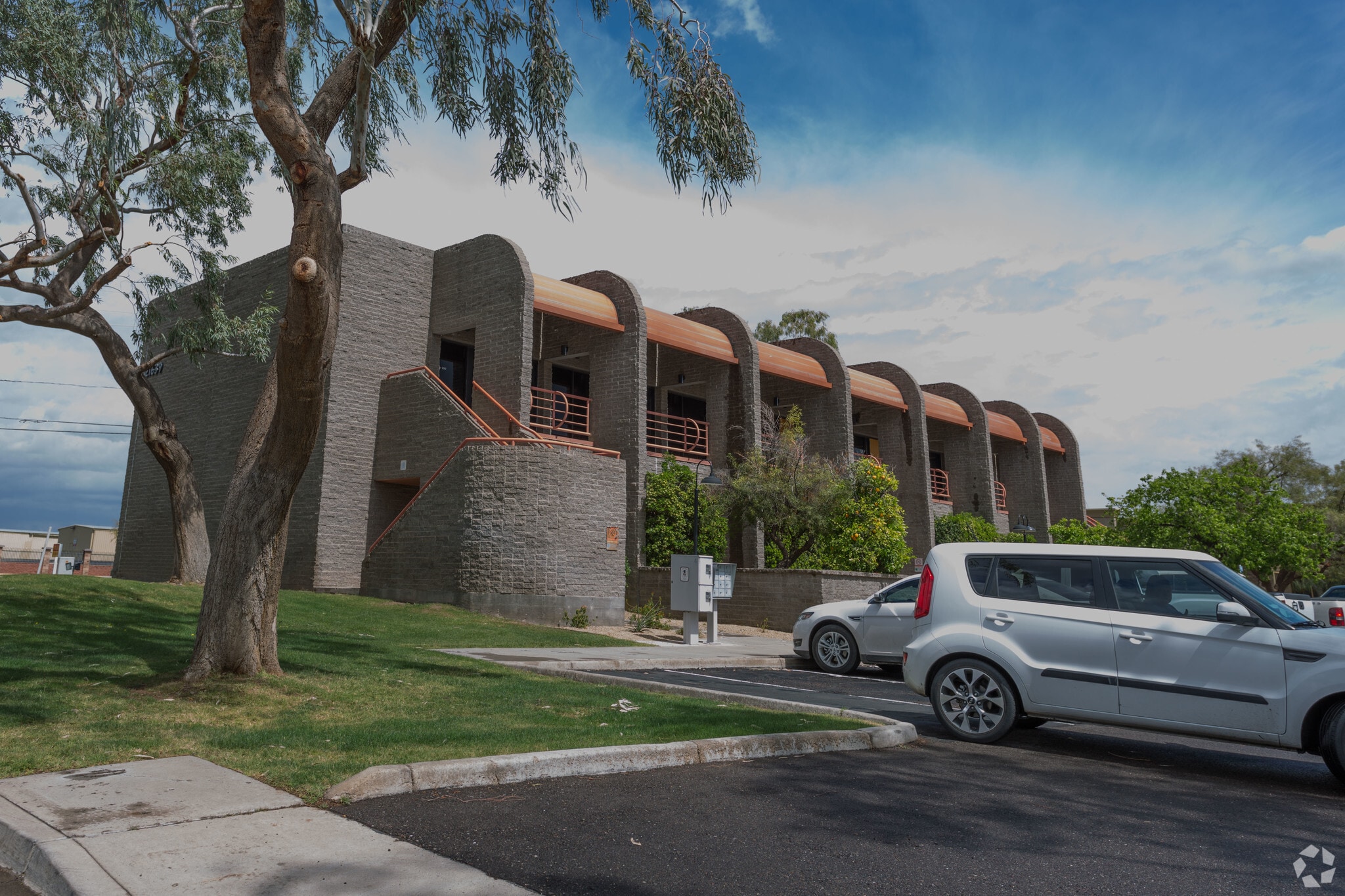 21639 N 12th Ave, Phoenix, AZ for lease Primary Photo- Image 1 of 7