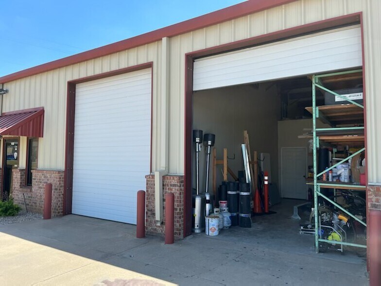4305 FM 1187, Burleson, TX à louer - Photo du bâtiment - Image 3 de 5