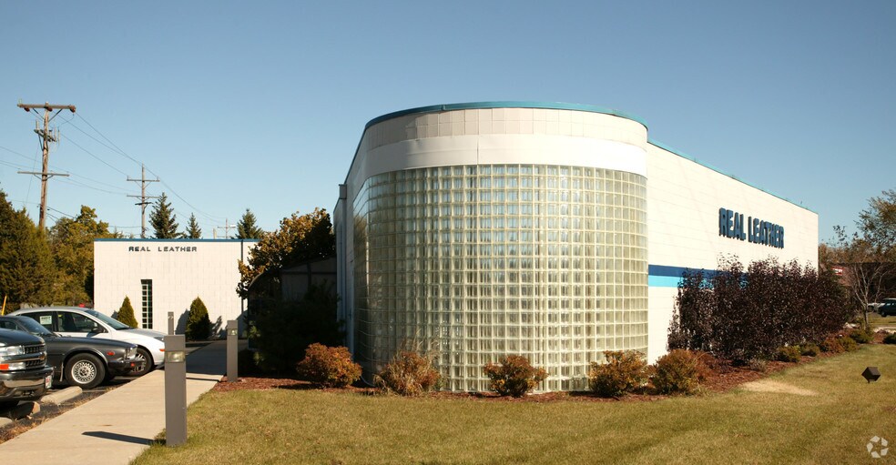 4230 W Loomis Rd, Greenfield, WI à louer - Photo du bâtiment - Image 2 de 20