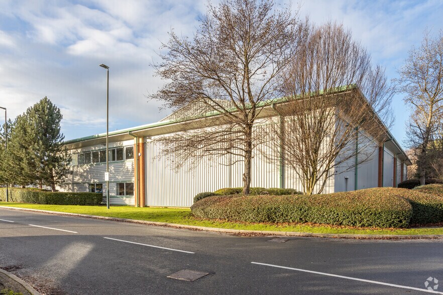 Hurricane Rd, Brockworth à louer - Photo du bâtiment - Image 3 de 5