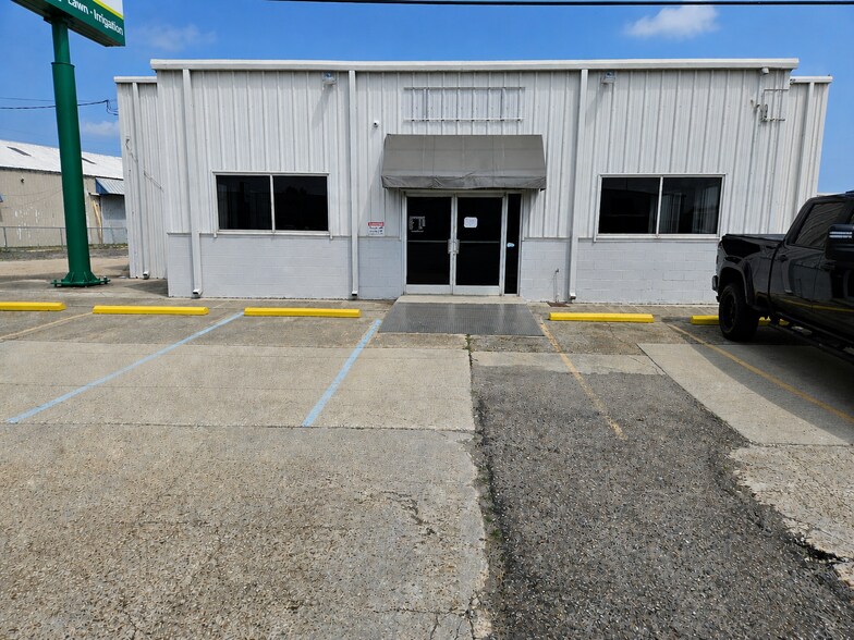 10298 Airline Hwy, Saint Rose, LA à louer - Photo du bâtiment - Image 2 de 7