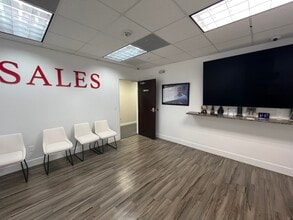 13099 S Cleveland Ave, Fort Myers, FL for lease Lobby- Image 2 of 9