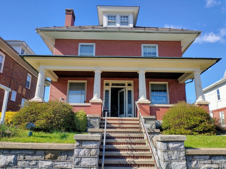 2221 Penn Ave, Reading, PA for sale - Building Photo - Image 1 of 1