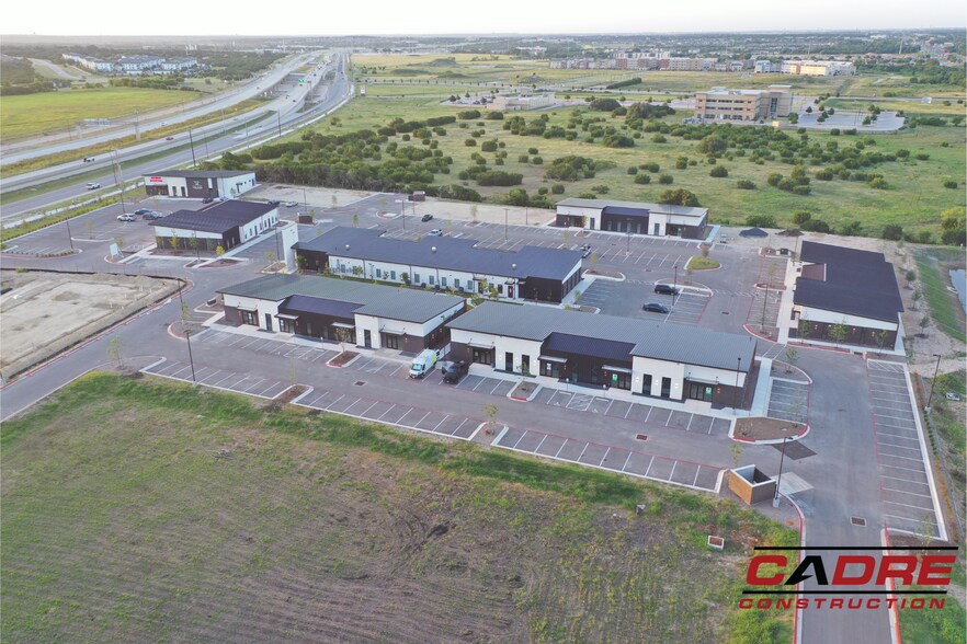 10861 183A Toll Rd, Leander, TX à louer - Photo du bâtiment - Image 1 de 3