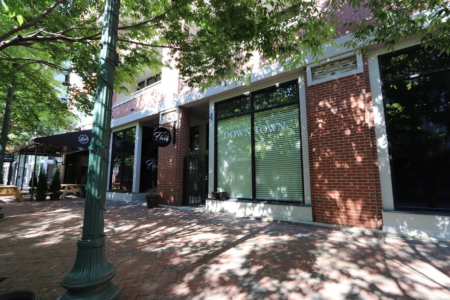 95 S Main St, Memphis, TN for sale - Building Photo - Image 2 of 42