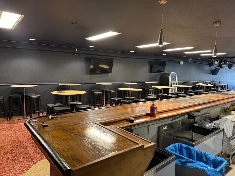 955 Front St, Soledad, CA à louer - Photo du bâtiment - Image 2 de 19