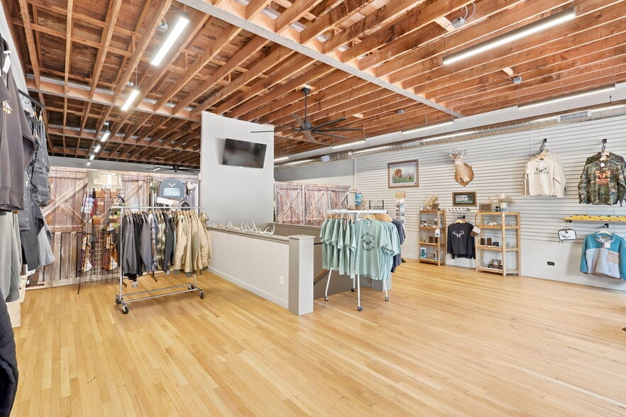 713 W King St, Boone, NC à vendre - Photo du bâtiment - Image 3 de 26