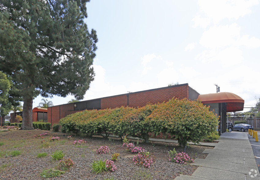 305 S Drive, Mountain View, CA for sale - Primary Photo - Image 1 of 1