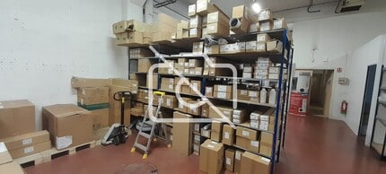 Flex in Antony for lease Interior Photo- Image 2 of 3