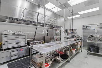 4321 W Flamingo Rd, Las Vegas, NV for lease Interior Photo- Image 2 of 5