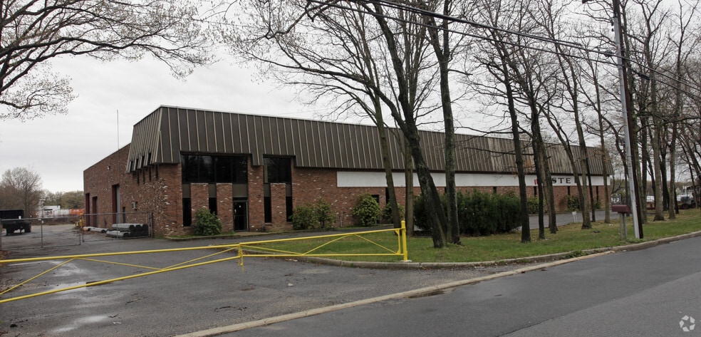 87 Arlington Ave, Saint James, NY for lease - Building Photo - Image 2 of 7