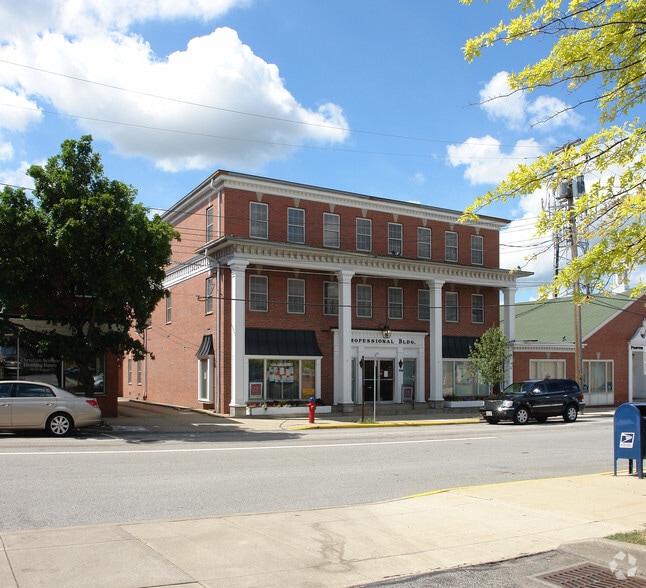 120-124 W Washington St, Medina, OH for lease - Building Photo - Image 2 of 5