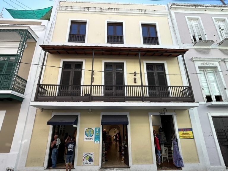  for sale Primary Photo- Image 1 of 2