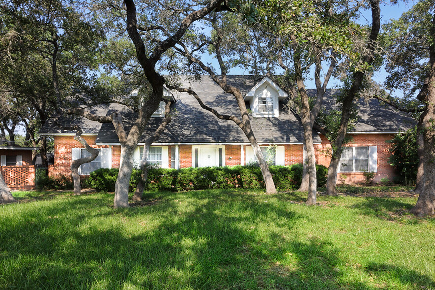 11902 Rustic Ln, San Antonio, TX à vendre - Photo du bâtiment - Image 1 de 1