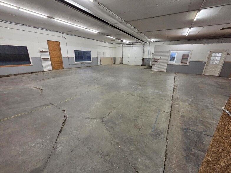 241 Erie St, Waverly, NY à vendre - Photo du bâtiment - Image 2 de 24