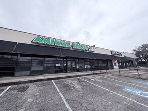 1305 SW Loop 410, San Antonio, TX for lease Interior Photo- Image 2 of 8