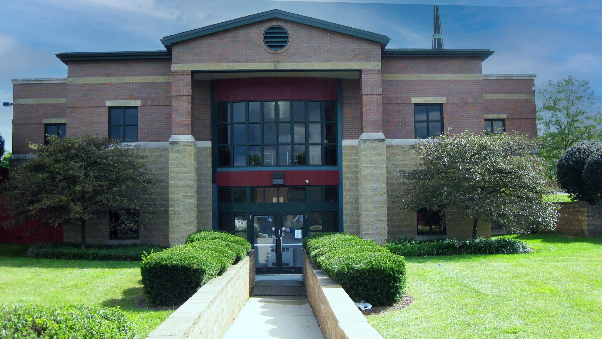 2135 S Hanna St, Fort Wayne, IN à louer Photo du bâtiment- Image 1 de 5